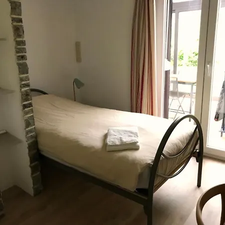 8 Pers 10' A Pied Du Centre:le Savoie Namur