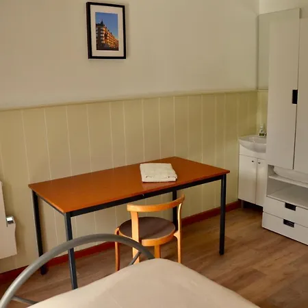 8 Pers 10' A Pied Du Centre:le Savoie Namur